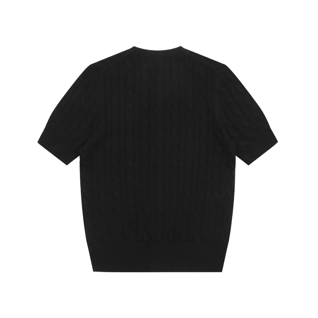 🅿️176 "Top quality" Style number: DS021# (not off the shelves all year round) [Ralph Lauren round neck cardigan solid color pony embroidered logo knitted short sleeves] ✅Ralph Lauren classic basic versatile all-season cardigan knitted short sleeves ✅Main supplier platform live broadcast Wholesale entities Replenish when out of stock Not off the shelves ✅ZP quality 1:1 version Scan the code to enter the GF website Counter quality ✅Details and quality are the only one in Guangzhou. Imported quality cotton yarn, focusing on high-end, cost-effective. Needless to say good quality. ✅The version is restored to the original order. The maximum size can be worn up to 160 pounds. Loose, comfortable and stress-free.